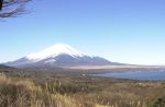 266/三国峠付近から望む山中湖と富士山